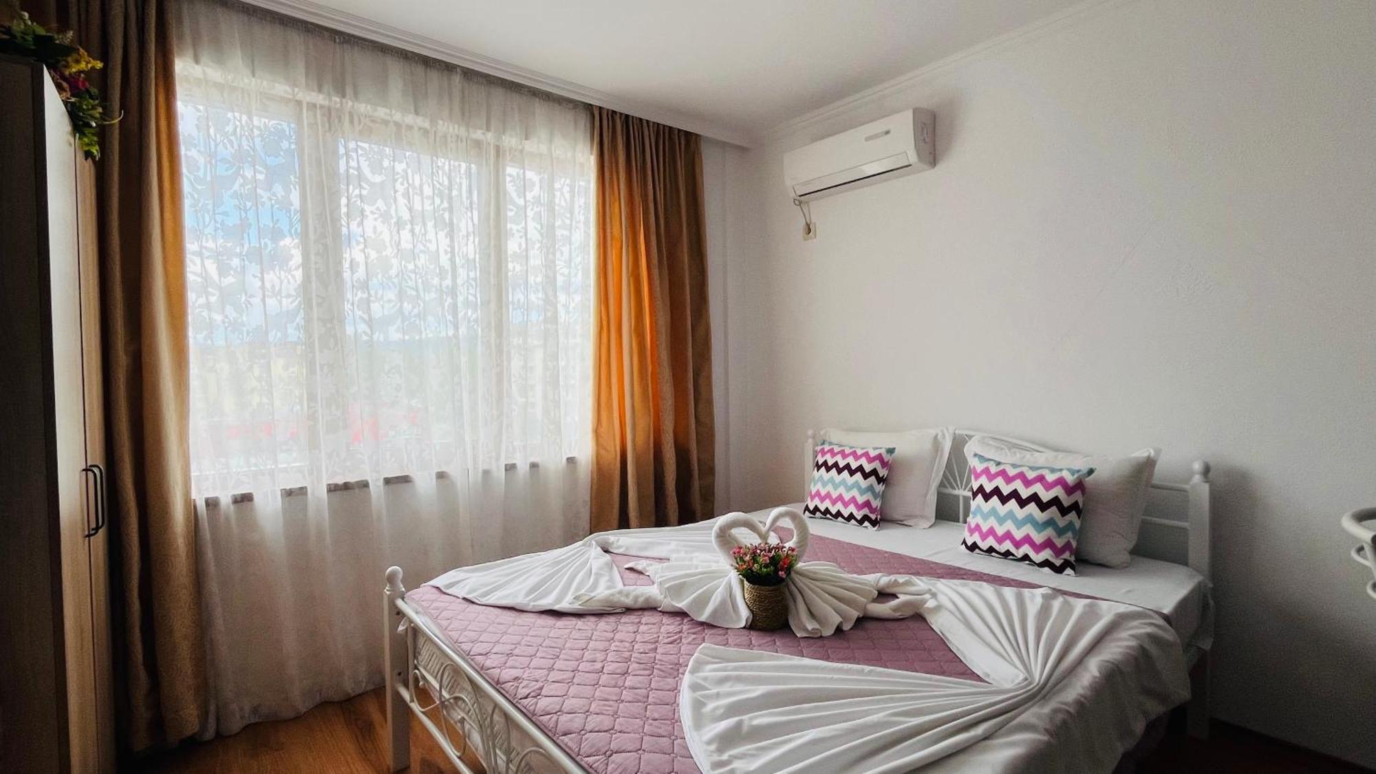 Summer Breeze 403 Sudio Сонячний Берег Екстер'єр фото