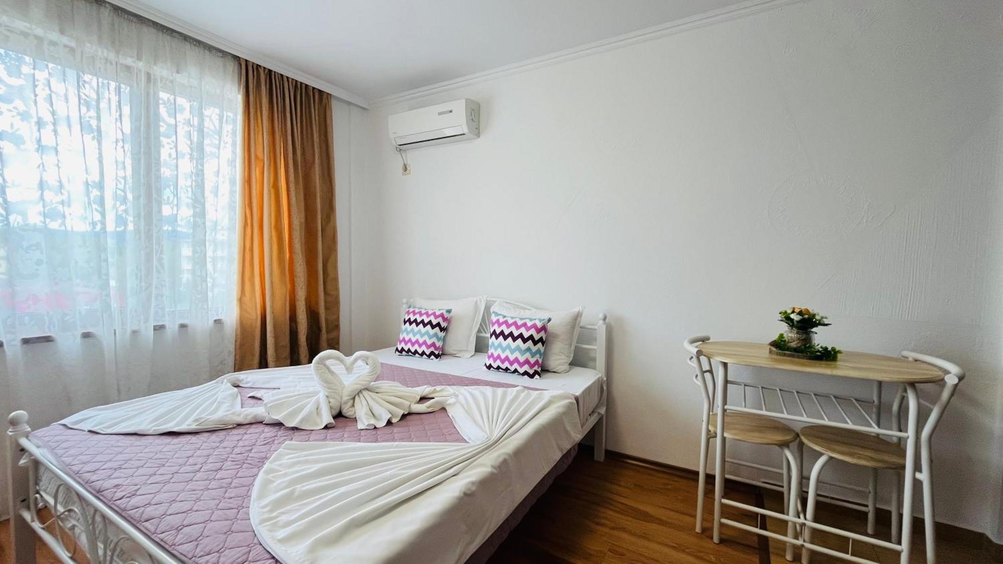 Summer Breeze 403 Sudio Сонячний Берег Екстер'єр фото